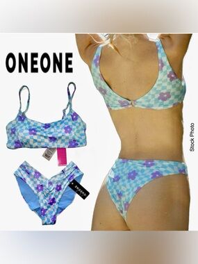 ONEONE Deep Scoop Crop Top (L) & V-Waist Bottoms (S) Bikini Set